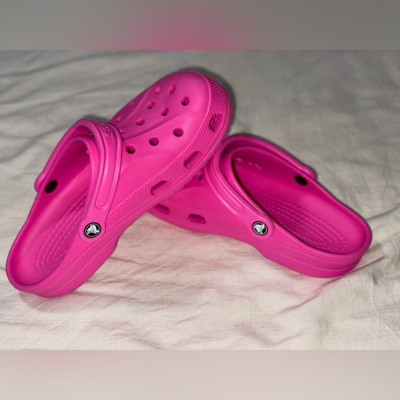 Crocs - Picture 1 of 3